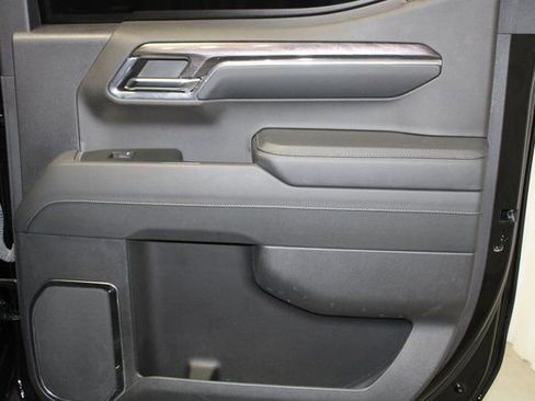 Used 2024 Chevrolet Silverado 1500 LTZ AWD/4WD image 24