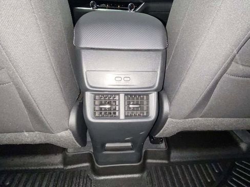 Used 2025 Chevrolet Equinox LT image 10