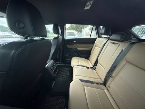 Used 2021 Volkswagen Atlas Cross Sport SE FWD image 8