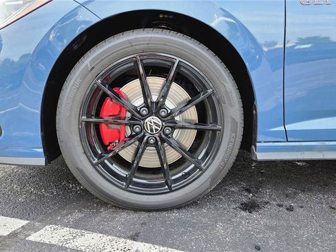 New 2026 Volkswagen Jetta GLI Autobahn FWD image 10