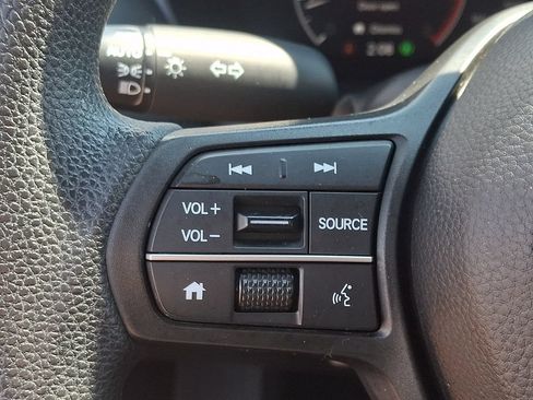 Used 2023 Honda HR-V LX image 21