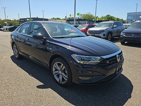 Used 2019 Volkswagen Jetta R-Line image 8