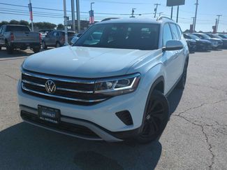 Used 2023 Volkswagen Atlas SE w/ Black Wheel Package FWD video 1