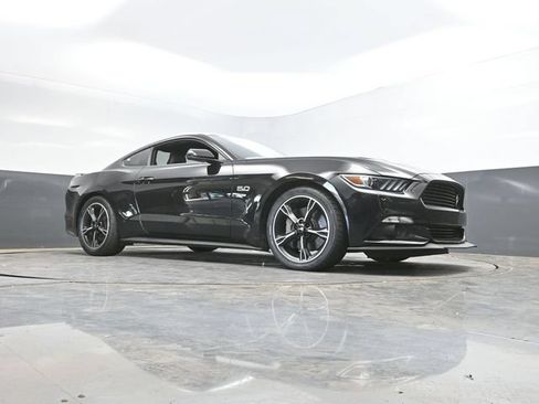Used 2016 Ford Mustang GT Premium w/ Equipment Group 401A RWD image 44