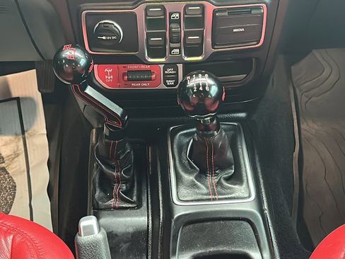 Used 2020 Jeep Gladiator Rubicon image 20