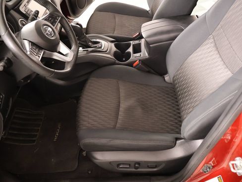 Used 2018 Nissan Rogue SV FWD image 11
