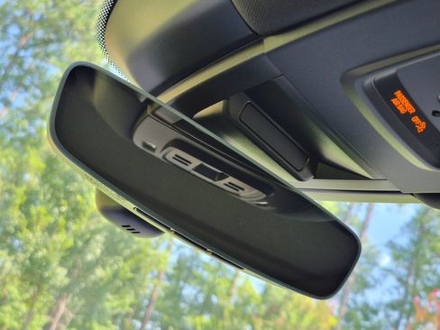 Certified 2024 Porsche Cayenne AWD/4WD image 17
