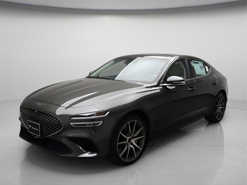 New 2026 Genesis G70 2.5T Prestige image 2