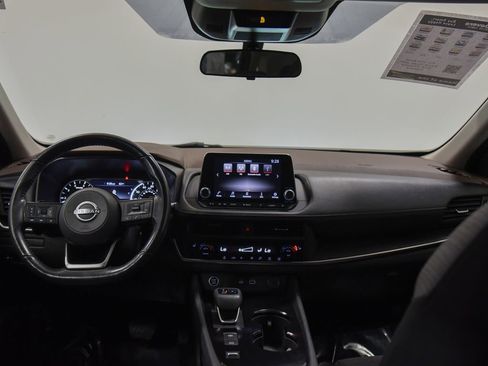 Used 2022 Nissan Rogue S image 27