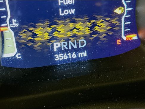 Used 2022 Jeep Wrangler Sport S image 19