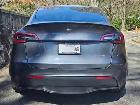 Used 2023 Tesla Model Y Long Range image 7