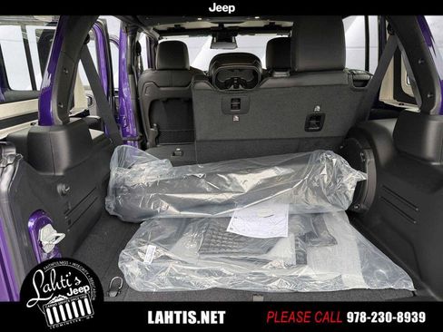 New 2026 Jeep Wrangler Unlimited Rubicon AWD/4WD image 13