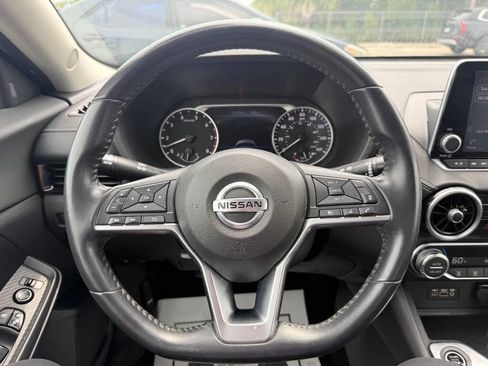 Used 2021 Nissan Sentra SV FWD image 11
