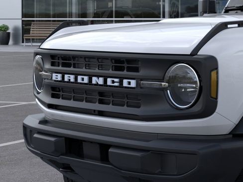 New 2025 Ford Bronco Base image 42