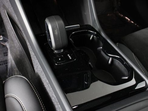 Certified 2023 Volvo C40 P8 Recharge Ultimate AWD/4WD image 15