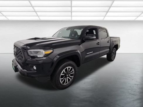 Used 2023 Toyota Tacoma TRD Sport AWD/4WD image 3
