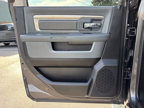 Used 2018 RAM 2500 Big Horn image 16