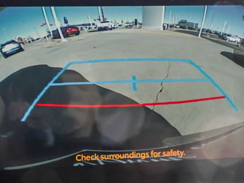 Used 2025 Toyota Sienna XLE image 44