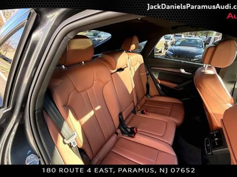 Used 2023 Audi Q5 2.0T Premium Plus w/ Premium Plus Package AWD/4WD image 19