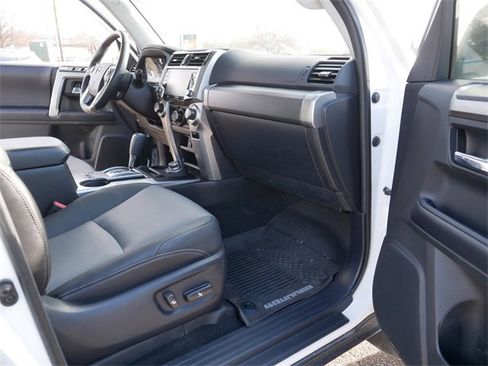 Used 2020 Toyota 4Runner Limited image 20