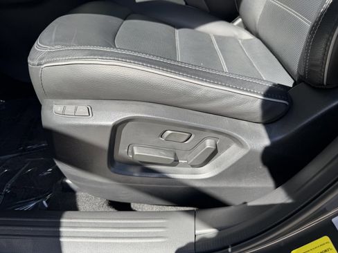 Used 2025 MAZDA CX-5 AWD 2.5 S w/ Premium Plus Pkg image 29
