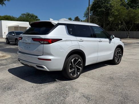 Used 2024 Mitsubishi Outlander SEL FWD image 5