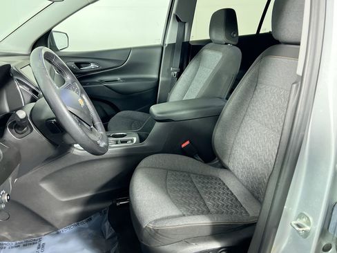 Used 2022 Chevrolet Equinox LT image 12