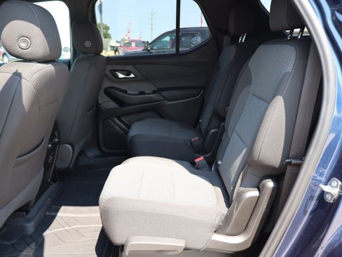 Used 2023 Chevrolet Traverse LT w/ LPO, Floor Liner Package AWD/4WD image 10
