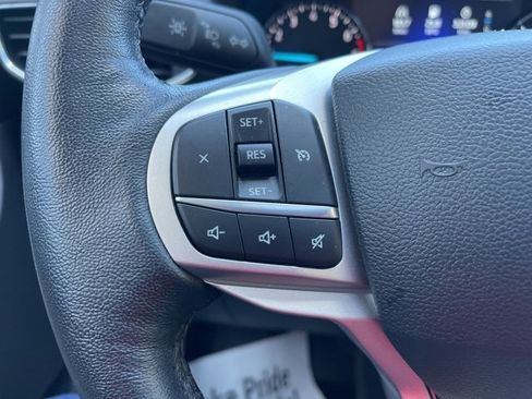 Used 2023 Ford Explorer XLT w/ Equipment Group 202A image 31