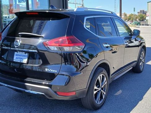 Used 2020 Nissan Rogue SV w/ Premium Package image 7