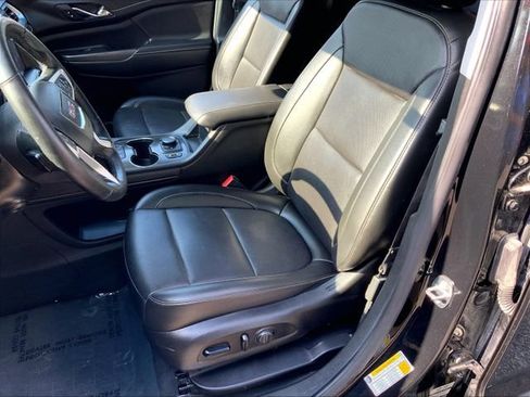 Used 2023 GMC Acadia SLT w/ Preferred Package AWD/4WD image 29