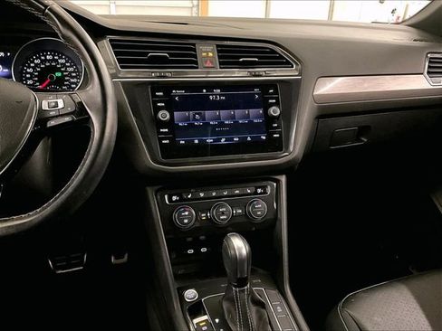 Used 2021 Volkswagen Tiguan SE R-Line w/ 3rd Row Seat Package AWD/4WD image 6