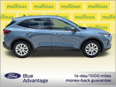 Certified 2025 Ford Escape Active FWD image 2