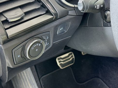 Used 2017 Ford Fusion Energi Titanium FWD image 10