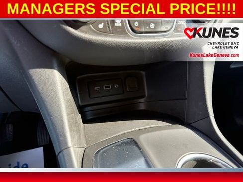 Used 2020 Chevrolet Equinox LT w/ Driver Convenience Package FWD image 26