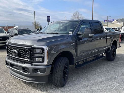 New 2026 Ford F250 Lariat w/ Black Appearance Package AWD/4WD image 7