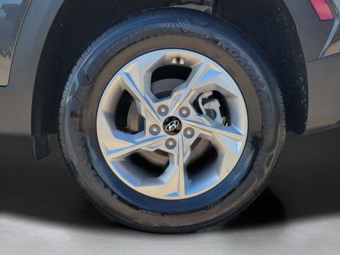 Certified 2023 Hyundai Tucson SE image 5