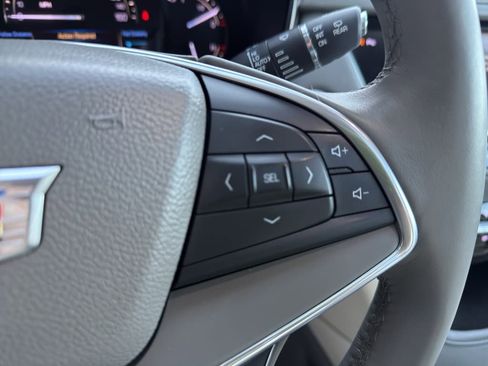 Used 2017 Cadillac XT5 Luxury w/ Driver Awareness Package image 20