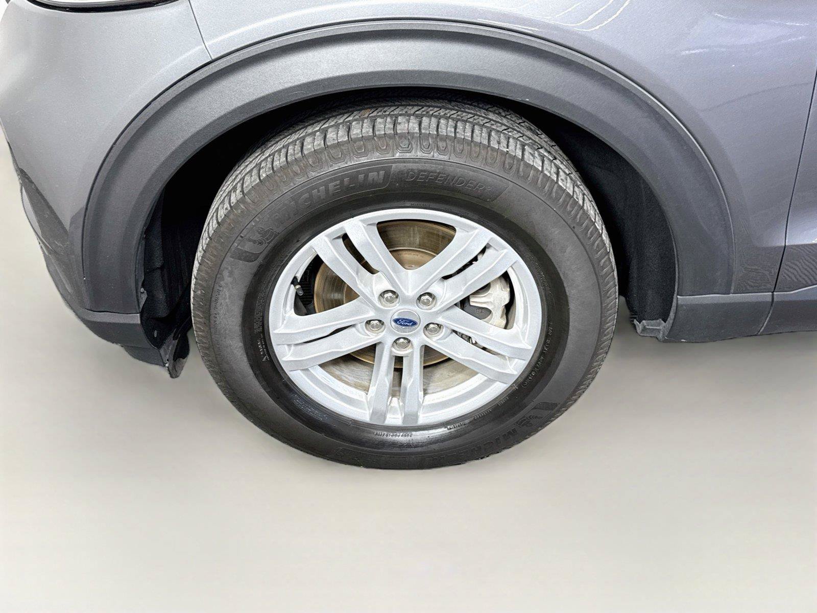 Used 2024 Ford Explorer XLT AWD/4WD image 23
