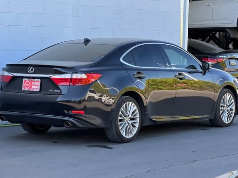 Used 2015 Lexus ES 350 w/ Luxury Package image 3