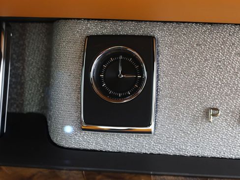 Certified 2024 Rolls-Royce Phantom Extended Wheelbase w/ The Phantom Package image 27