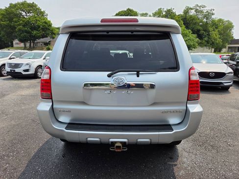 Used 2008 Toyota 4Runner SR5 AWD/4WD image 6