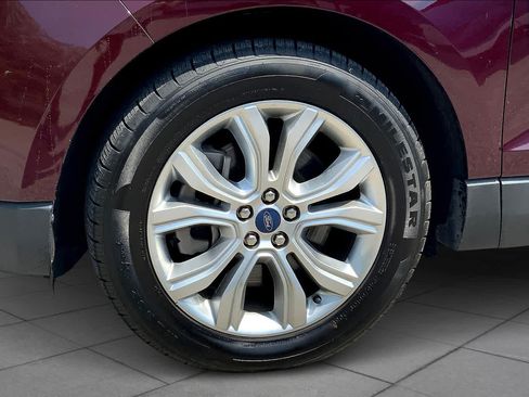 Used 2021 Ford Edge Titanium AWD/4WD image 11