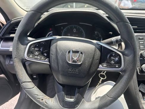 Used 2019 Honda Civic LX image 4
