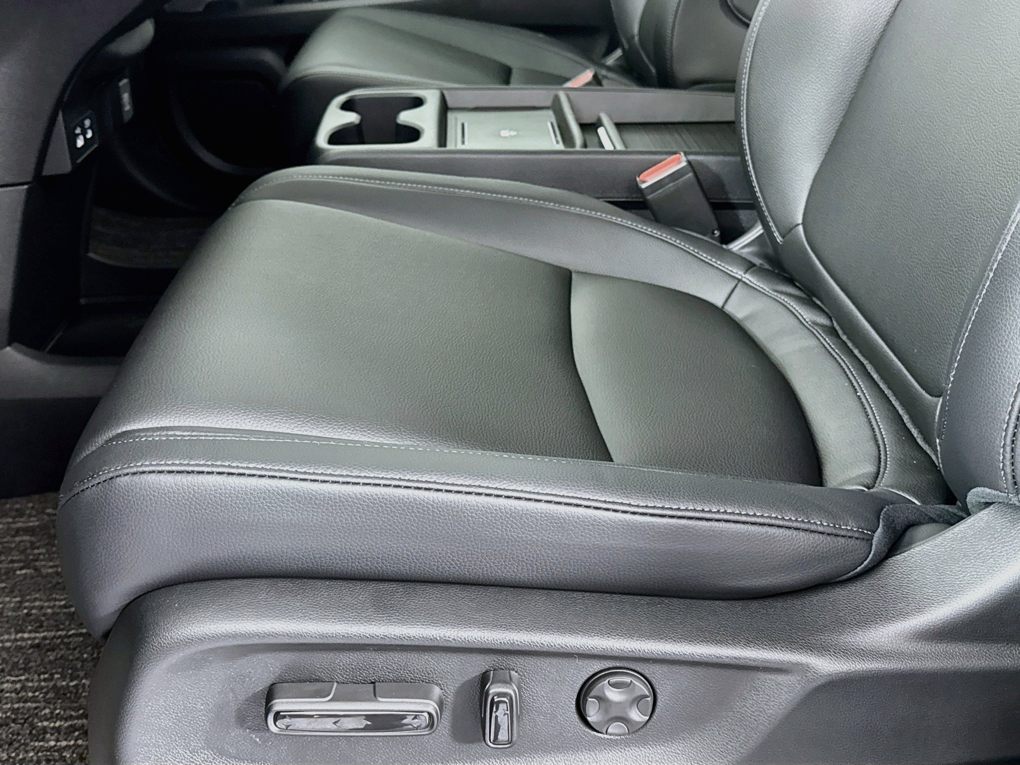New 2027 Honda Odyssey EX-L image 18