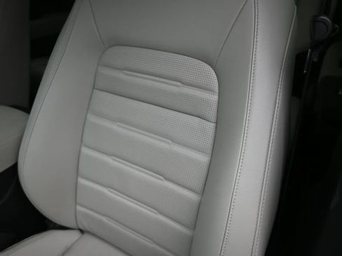 Used 2025 Honda CR-V EX-L image 19