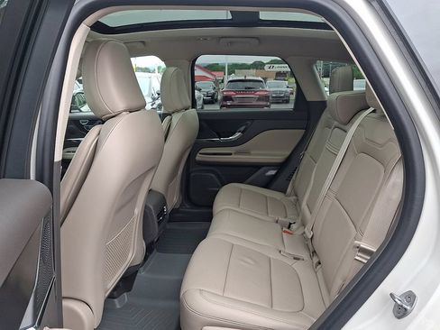 Certified 2024 Lincoln Corsair Reserve w/ Equipment Group 201A AWD/4WD image 10