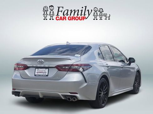 Used 2023 Toyota Camry XSE FWD image 4