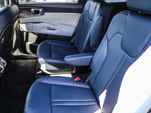 Certified 2023 Kia Sorento SX Prestige image 17