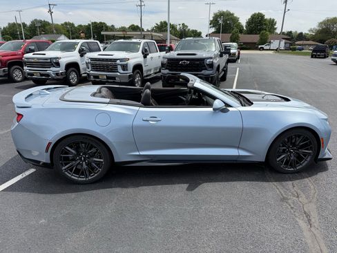 Used 2017 Chevrolet Camaro ZL1 RWD image 14